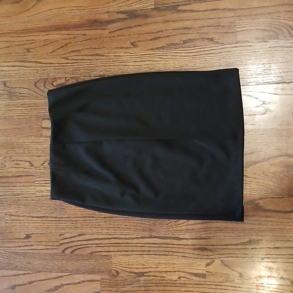 Butterfly Garden Skirt - Picture 3 of 6